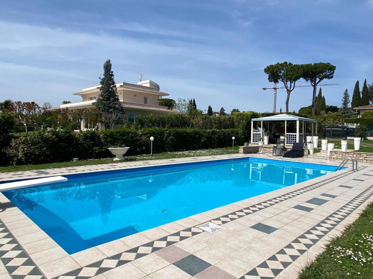 La Dolce Vita - Private Villa With Pool Moniga del Garda Екстериор снимка