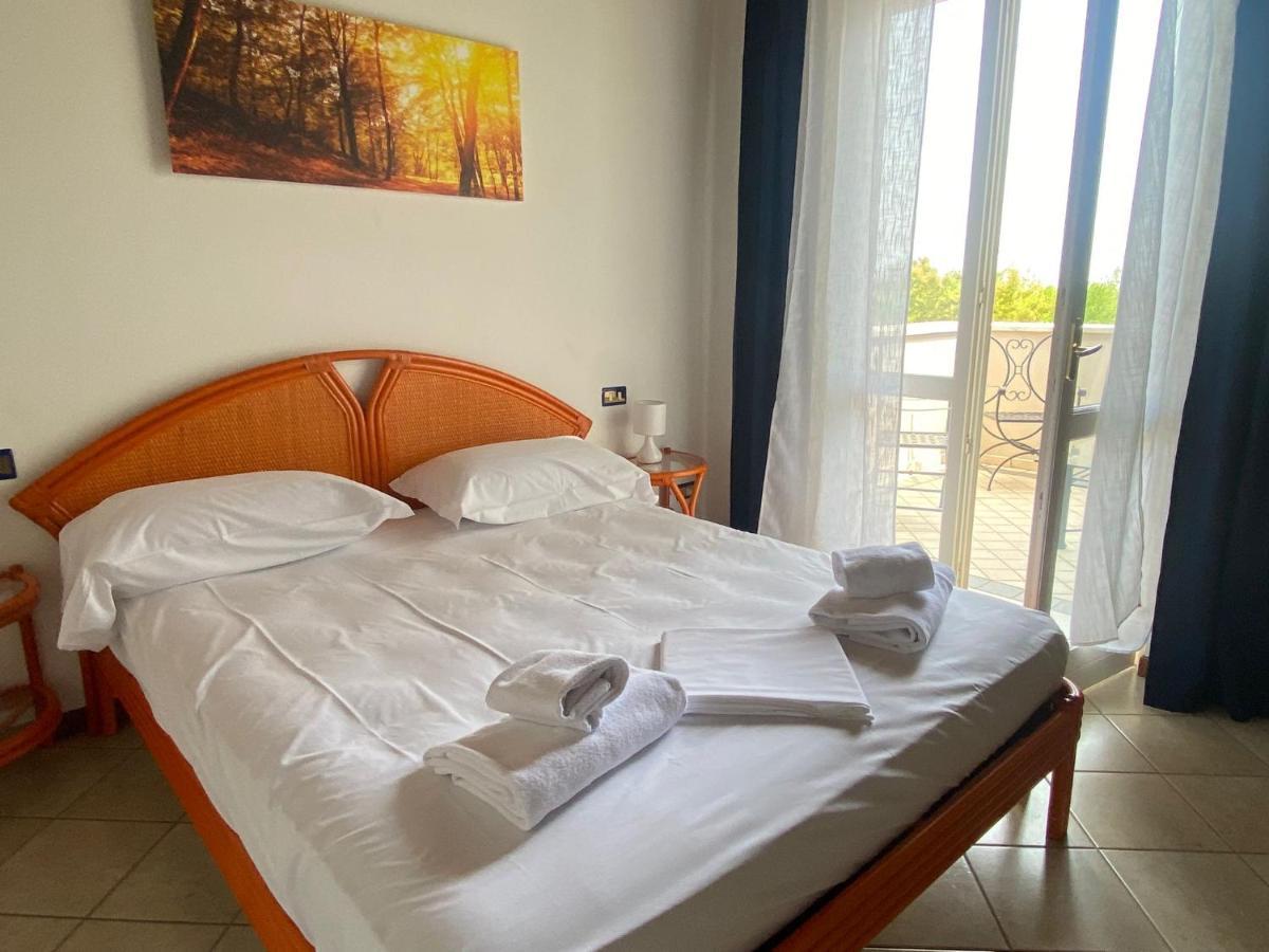 La Dolce Vita - Private Villa With Pool Moniga del Garda Екстериор снимка