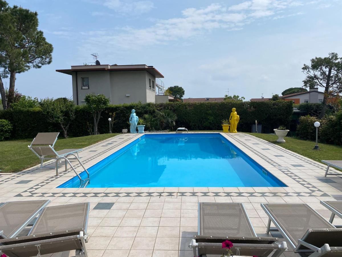 La Dolce Vita - Private Villa With Pool Moniga del Garda Екстериор снимка